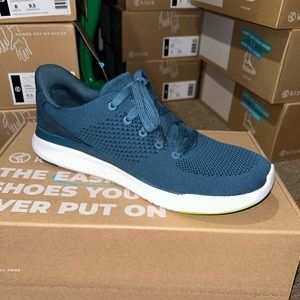 STEP IN KIZIK SHOES - LIMA brand new!